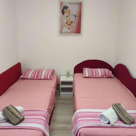 Maksim Apartments Скопье Экстерьер фото