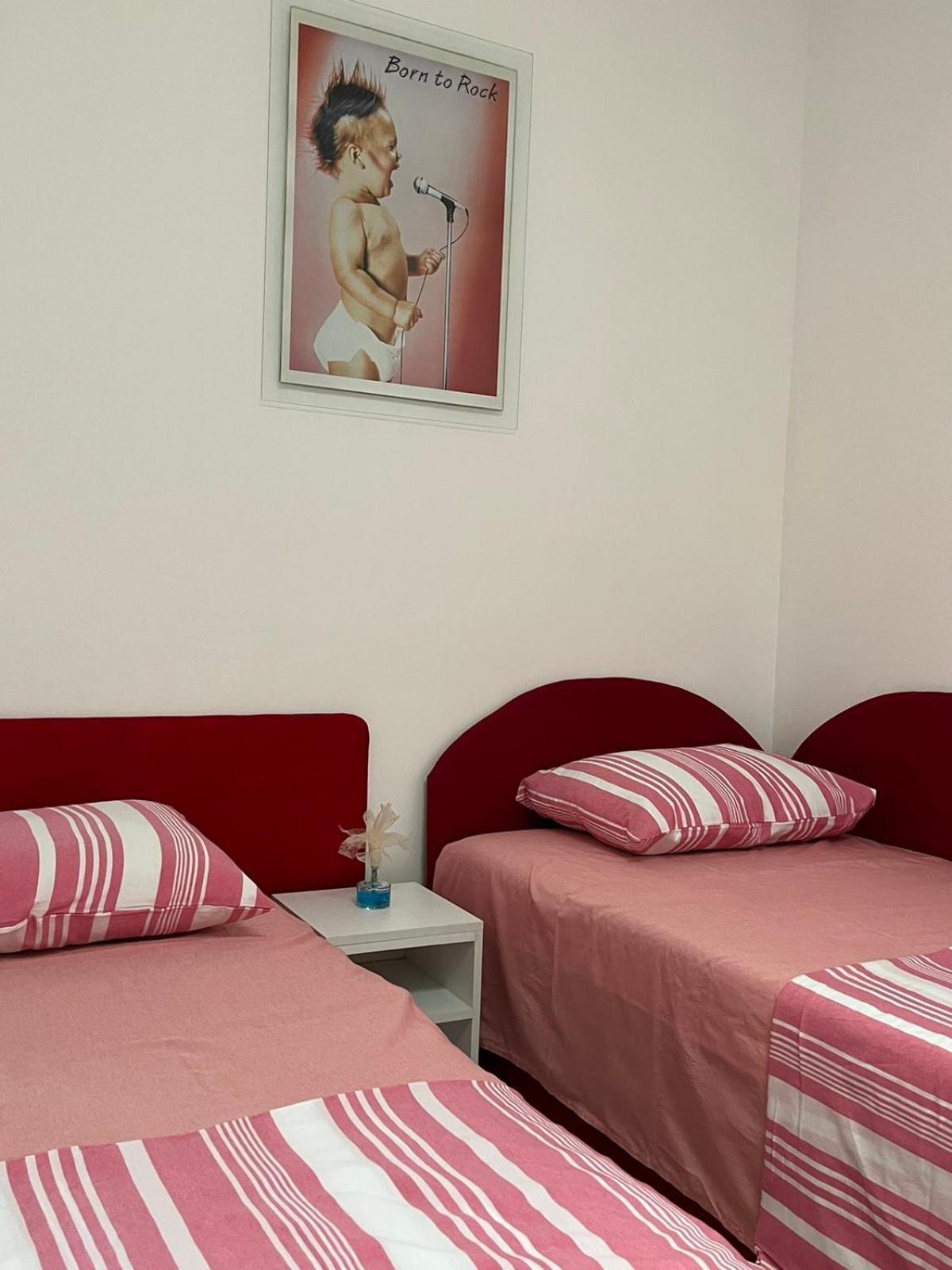 Maksim Apartments Скопье Экстерьер фото