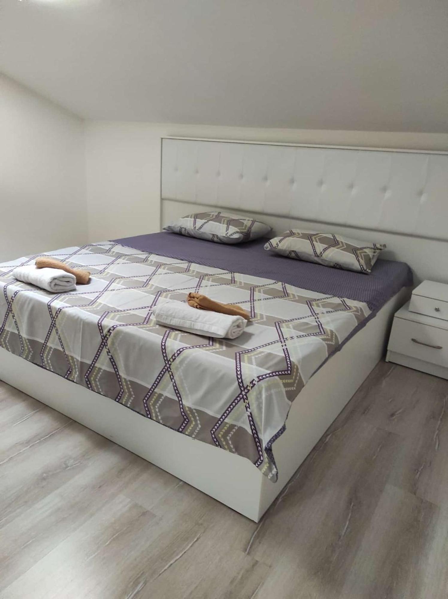Maksim Apartments Скопье Экстерьер фото